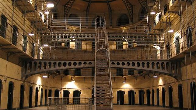 Antigua cárcel Kilmainham Gaol de Dublín