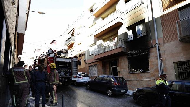 Un muerto y cinco heridos en una explosión en un piso de Mollet del Vallès