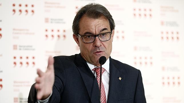 Artur Mas cobra un 45,7% más que Rajoy