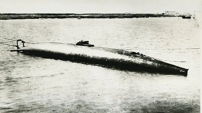 Pruebas de navegación del submarino de Isaac Peral en la bahía gaditana