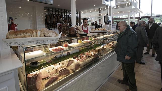 Los precios siguen cayendo en Andalucía y la bajada interanual alcanza ya un 0,5 %