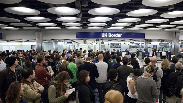 Caos en el espacio aéreo de Londres por un fallo informático