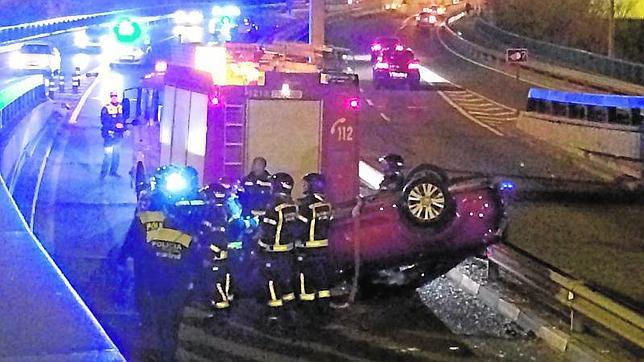 Espectacular accidente a la entrada del túnel de Costa Rica en Madrid