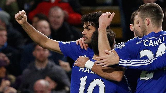 Diego Costa marca y el Chelsea vuelve a la senda del triunfo