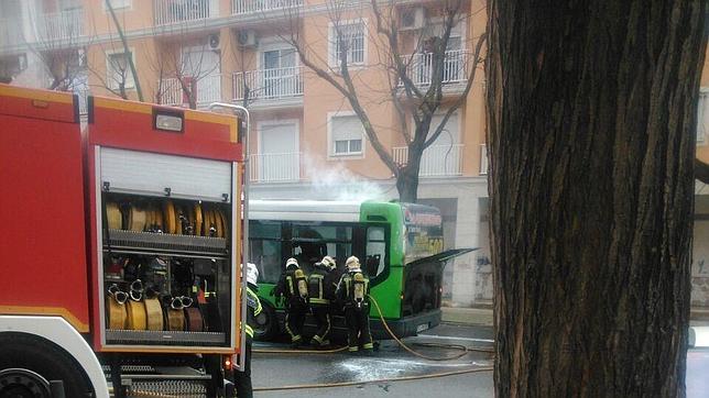 Arde otro autobús de Aucorsa