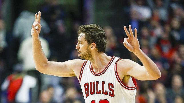 Pau Gasol, durante un partido con su nuevo equipo, los Chicago Bulls