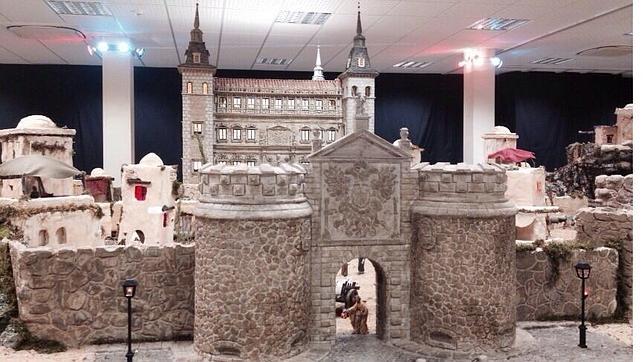 La Puerta de Bisagra y el Alcázar son algunas de los monumentos que están representados en este nacimiento