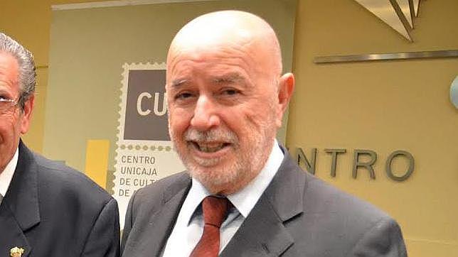 Piden la dimisión del rector de la Universidad de Almería por la extra de 2012