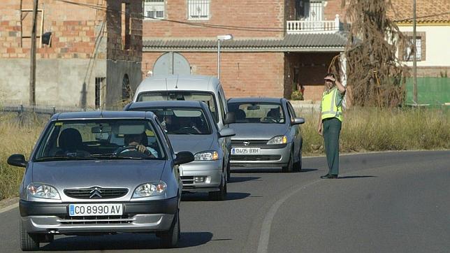 La Diputación empieza a hacerse cargo de la red de caminos de la CHG