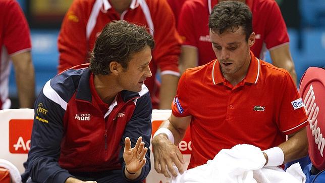 Moyá y Bautista, en la eliminatoria ante Brasil