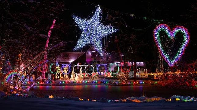 Así es la increíble casa de las 601.736 luces de Navidad