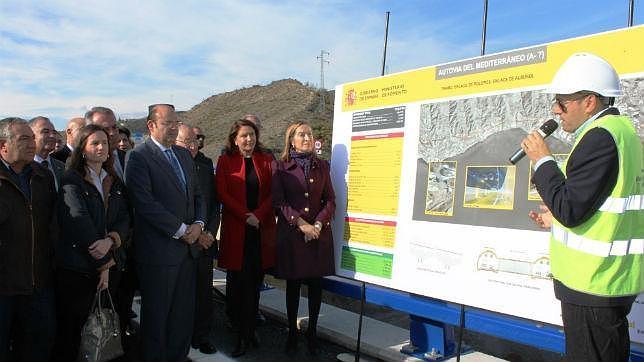 La ministra Pastor inaugura en Granada el tramo de autovía «más complejo de España»