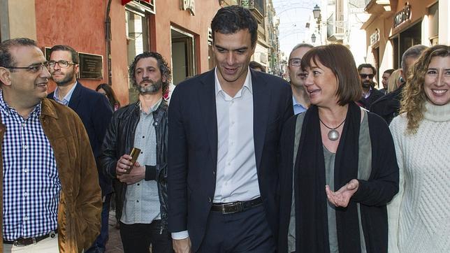 Pedro Sánchez reconoce que los movimientos de Susana Díaz hacen daño al PSOE