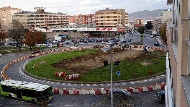 Los vecinos de Coia vuelven a la rotonda para continuar con sus protestas