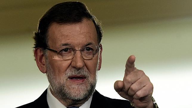 Rajoy responde a Aguirre que la candidatura en Madrid «no está sobre la mesa»