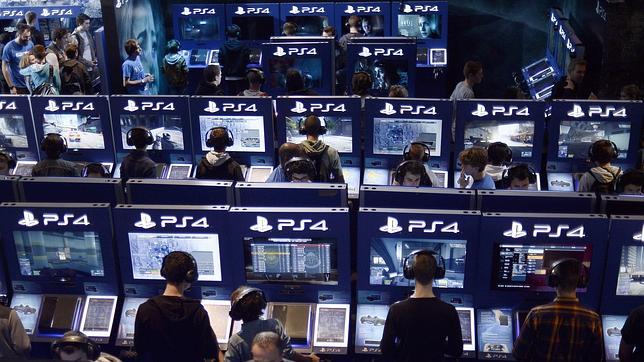 Kim Dotcom negocia con los hackers que atacaron PlayStation Network y Xbox Live