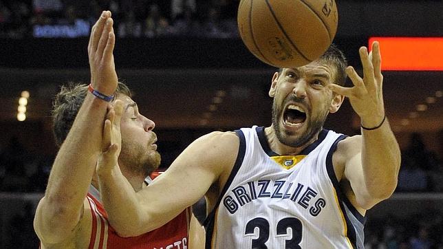 Marc Gasol no puede con los Rockets