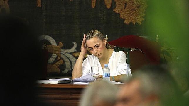 Sonia Castedo durante uno de sus últimos plenos en una imagen de archivo