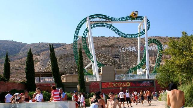 La atracción «Inferno», de Terra Mítica, en la que falleció un joven el pasado verano