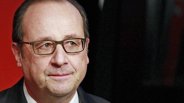 Hollande: «Grecia y España han pagado un alto precio por seguir en el euro»