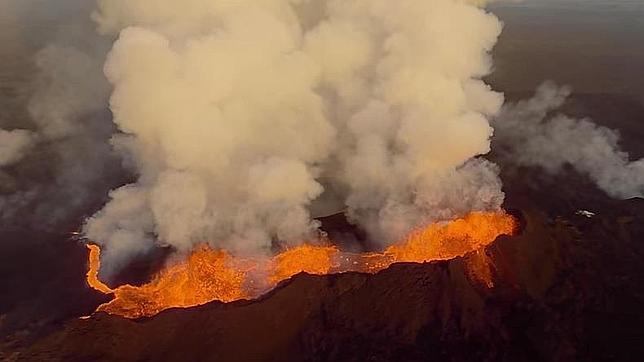Erupcion del volcán Bardarbunga, desde un dron