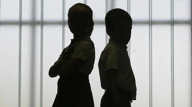 El presidente de los colegios femeninos británicos pide que se separe a niños y niñas en las clases
