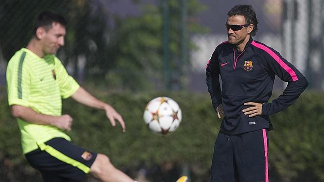 Luis Enrique y Messi, en un entrenamiento del Barcelona