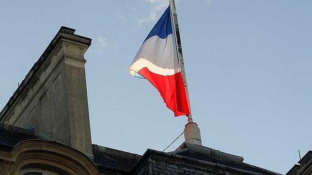 Francia se queda en silencio por la masacre de «Charlie Hebdo»