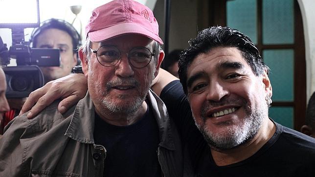 Maradona define a Fidel Castro como «el más grande de la historia»