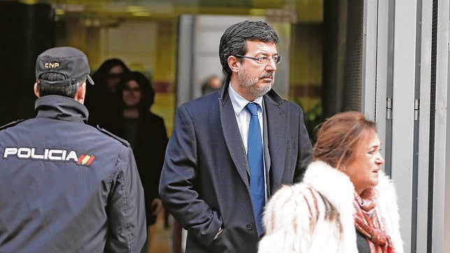 Rato defenderá que más de 10 inspectores del supervisor vigilaron la salida a Bolsa de Bankia