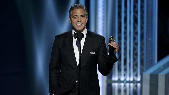 George Clooney recicla el esmoquin de su boda