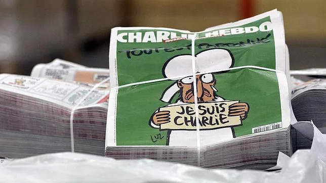 Vista de paquetes de copias del próximo número del semanario «Charlie Hebdo»