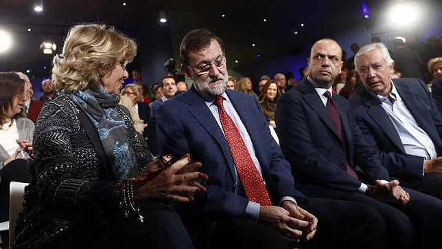 Aguirre dialoga con Rajoy, el pasado sábado