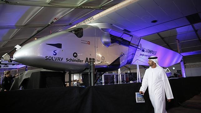 El Solar Impulse 2, en su presentación en Abu Dabi