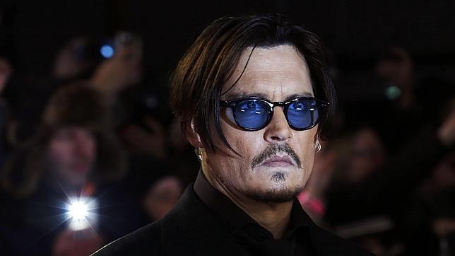 Al rockero Johnny Depp le «enferman» los actores que se meten a músicos