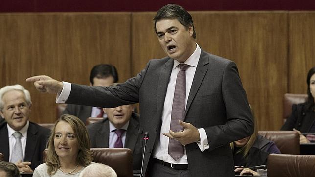 El PP pide a Díaz que comparezca el lunes para explicar «qué está tramando»