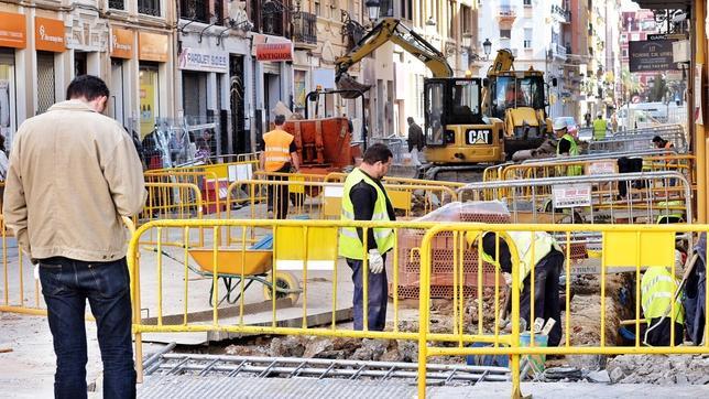 Andalucía sigue a la cabeza del desempleo, Navarra registra el menor número de parados