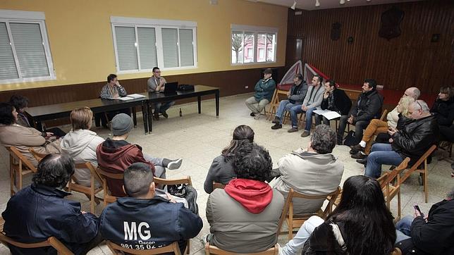 Una treintena de miembros del Círculo de Podemos de Ferrol