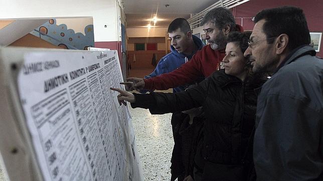 El voto es teóricamente obligatorio en Grecia pero en 2012 votó el 62%