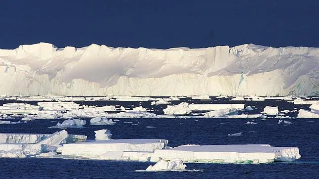 El glaciar Totten tiene 120 kilómetros de largo y sus 30 kilómetros de ancho