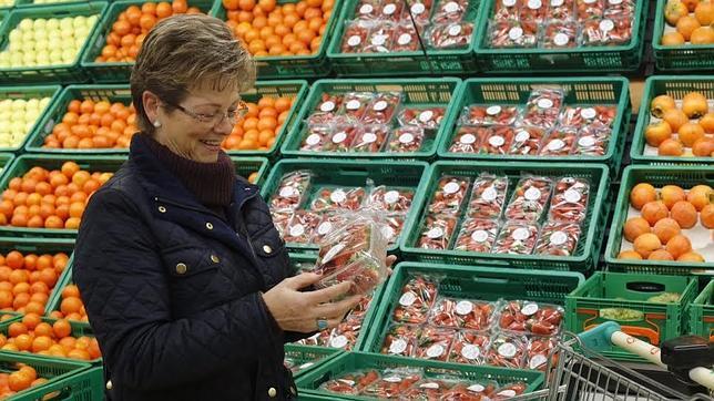 Mercadona aumenta hasta 16.000 toneladas la compra de fresón para esta temporada