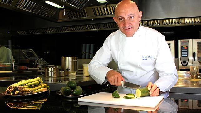 Toñó Pérez, en «Atrio»