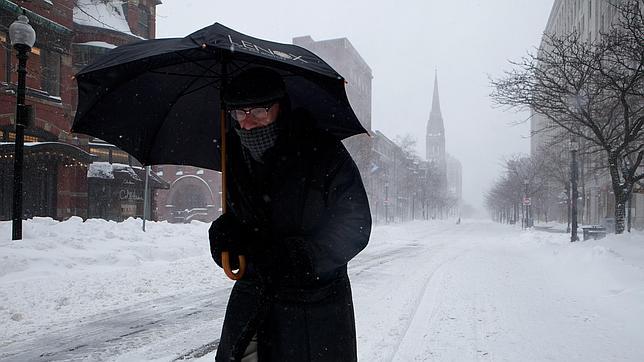 La tormenta de nieve de EE.UU. se ceba en el área de Boston