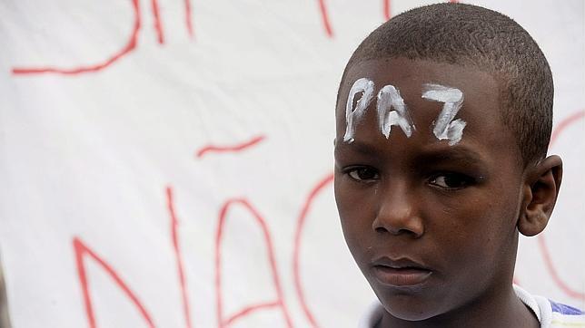 Ni los niños se escapan del drama de las balas perdidas en Río de Janeiro