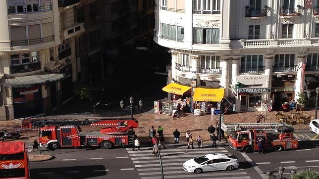 Temporal: el viento vuelca dos camiones en la Font de la Figuera