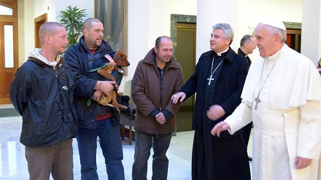 El Papa instalará una peluquería para los sin techo en el Vaticano