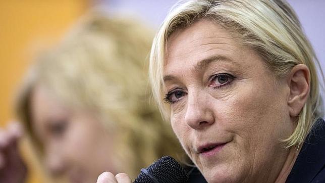 El Frente Nacional de Marine Le Pen se une a Grecia contra la troika