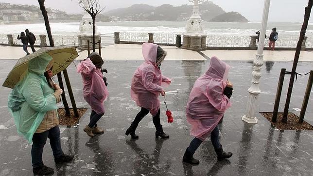 Sábado de nieve, viento fuerte y lluvias en gran parte del país