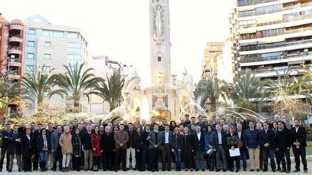 Comité de campaña del PP reunido en Alicante