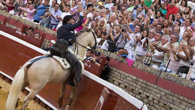 Diego Ventura y Fuente Ymbro, ganadores de los premios Pepe Luis Vázquez